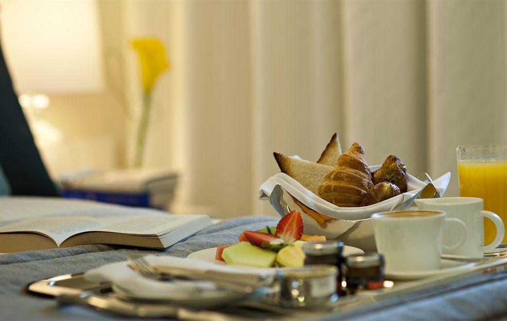 Апарт-отель Damac Maison Mall Street 5*